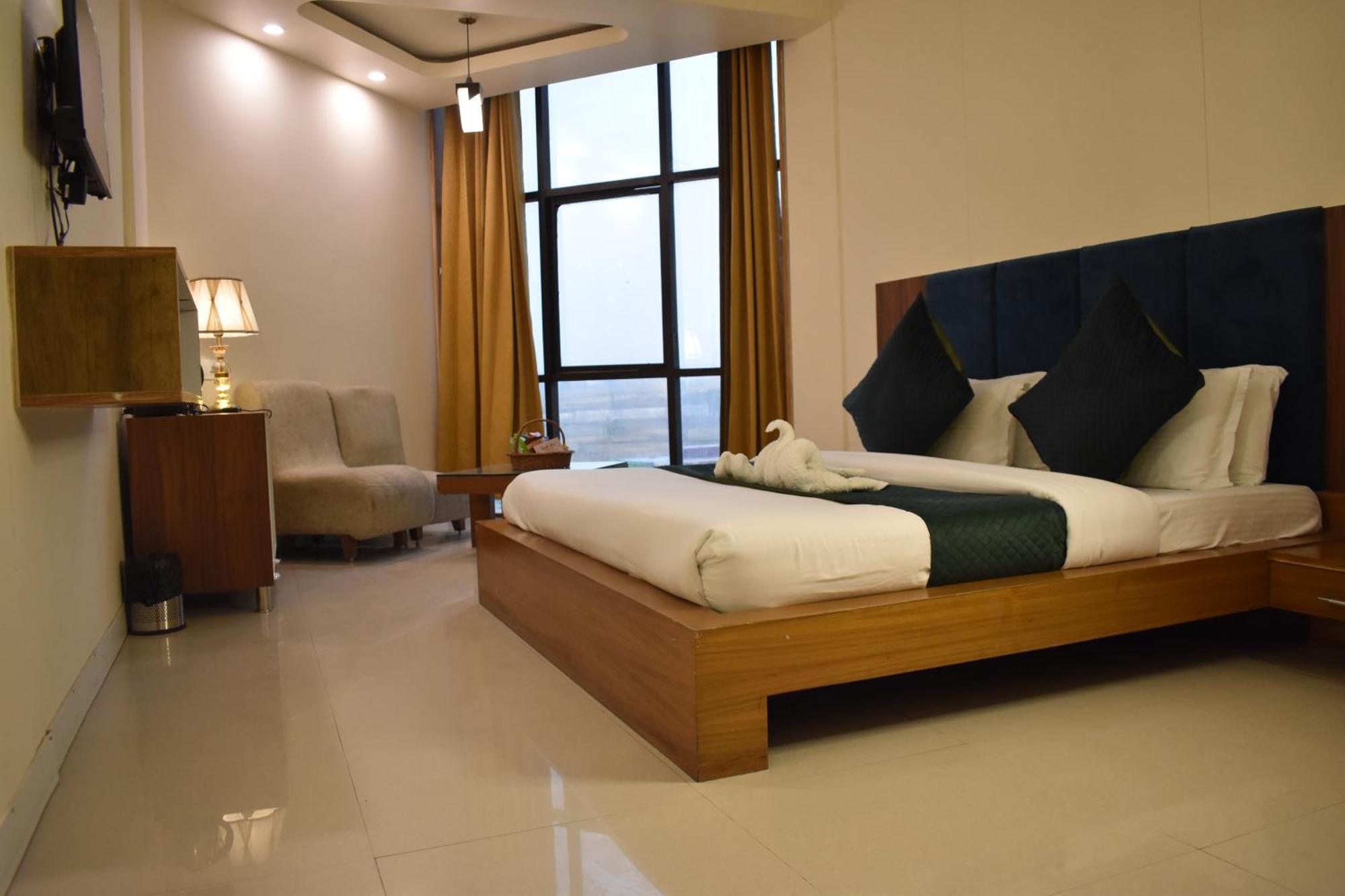 Hotel Padmini Palace Rāni Pokhri Eksteriør bilde