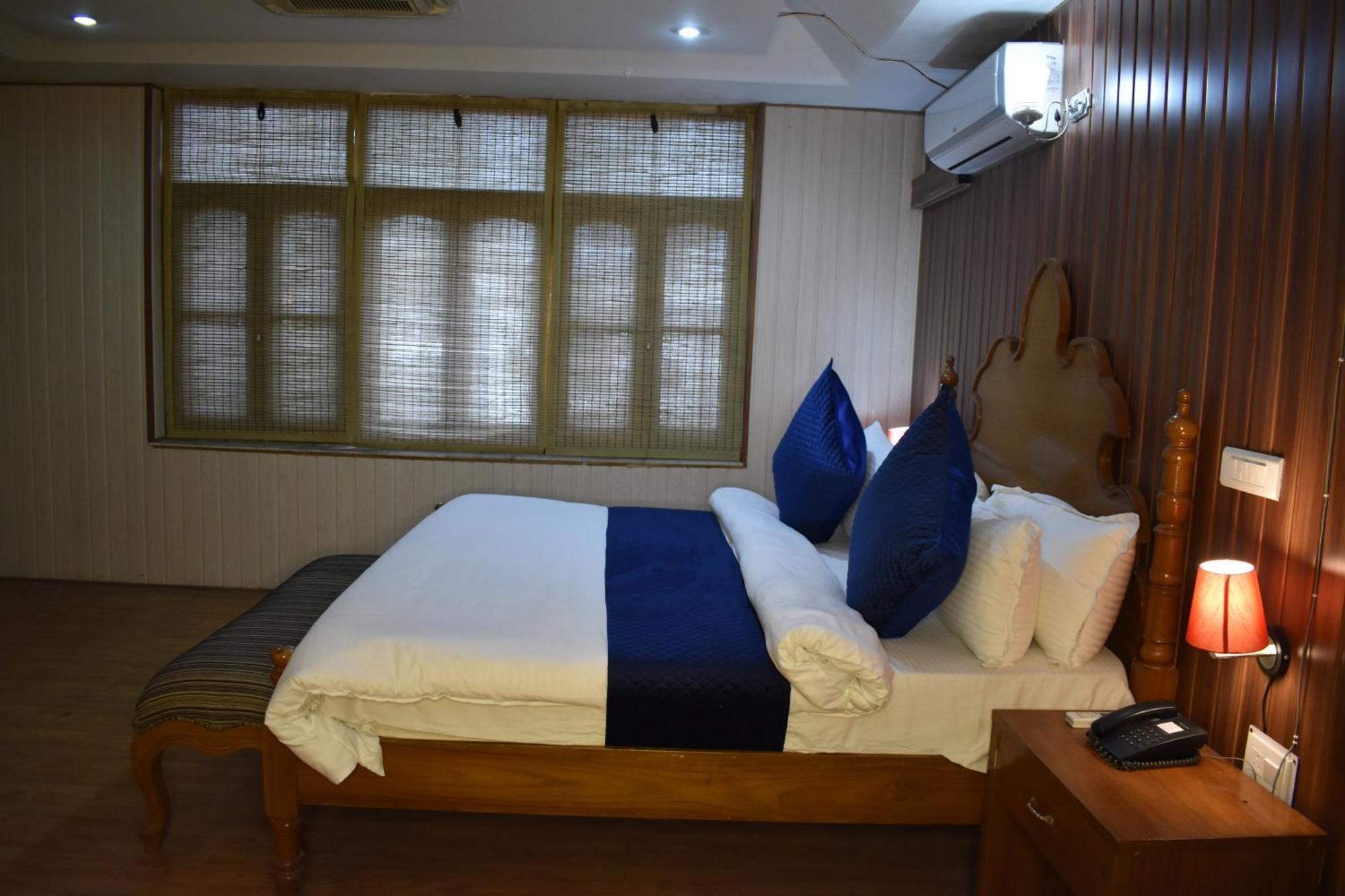 Hotel Padmini Palace Rāni Pokhri Eksteriør bilde