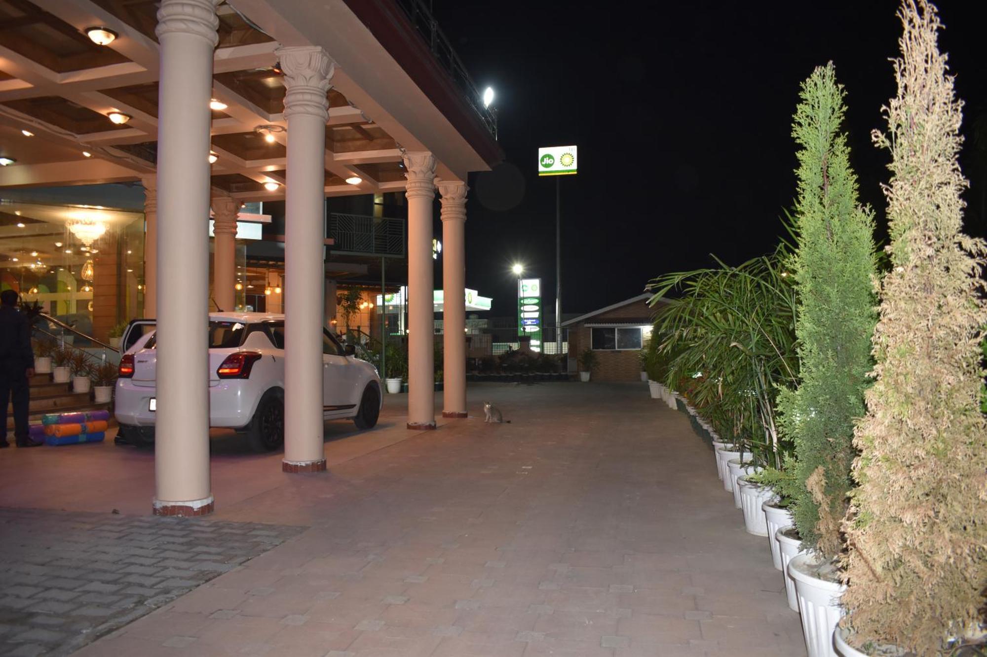 Hotel Padmini Palace Rāni Pokhri Eksteriør bilde